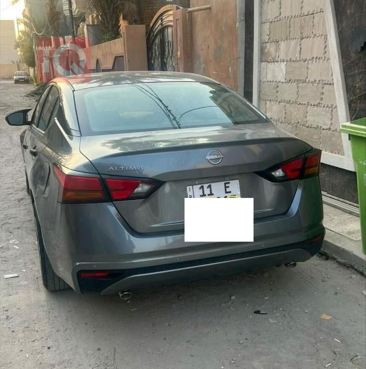 نيسان ألتيما